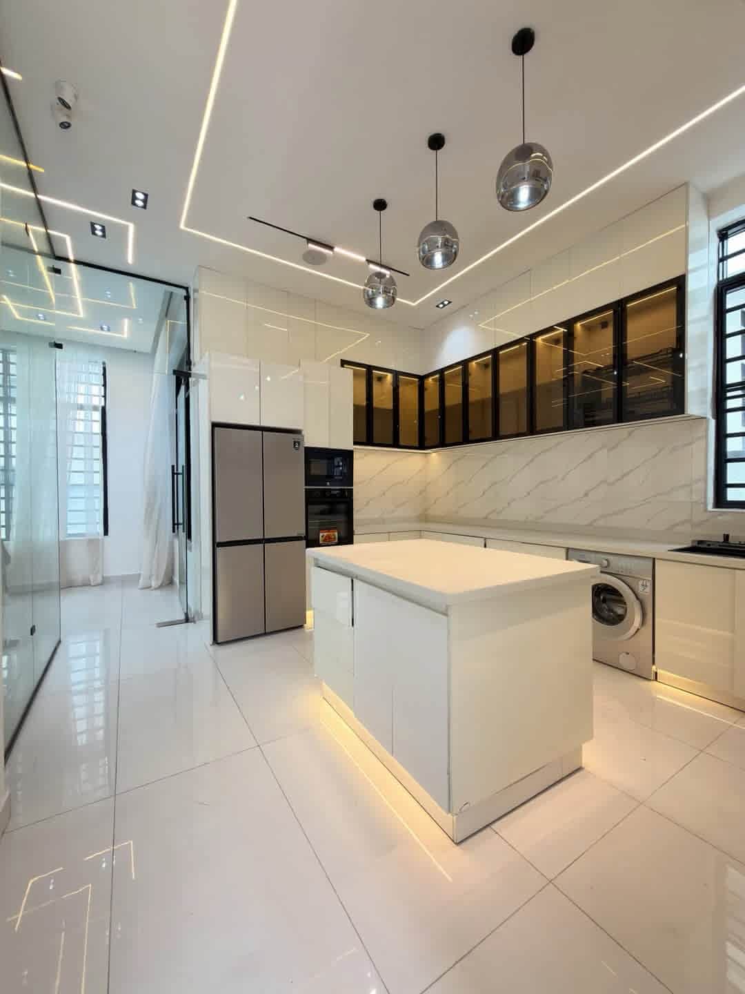 5 BED FULLY SMART HOME WITH SWIMMING POOL CINEMA ROOFTOP TERRACE AND A BQ FOR SALE LOCATI 2 optimized