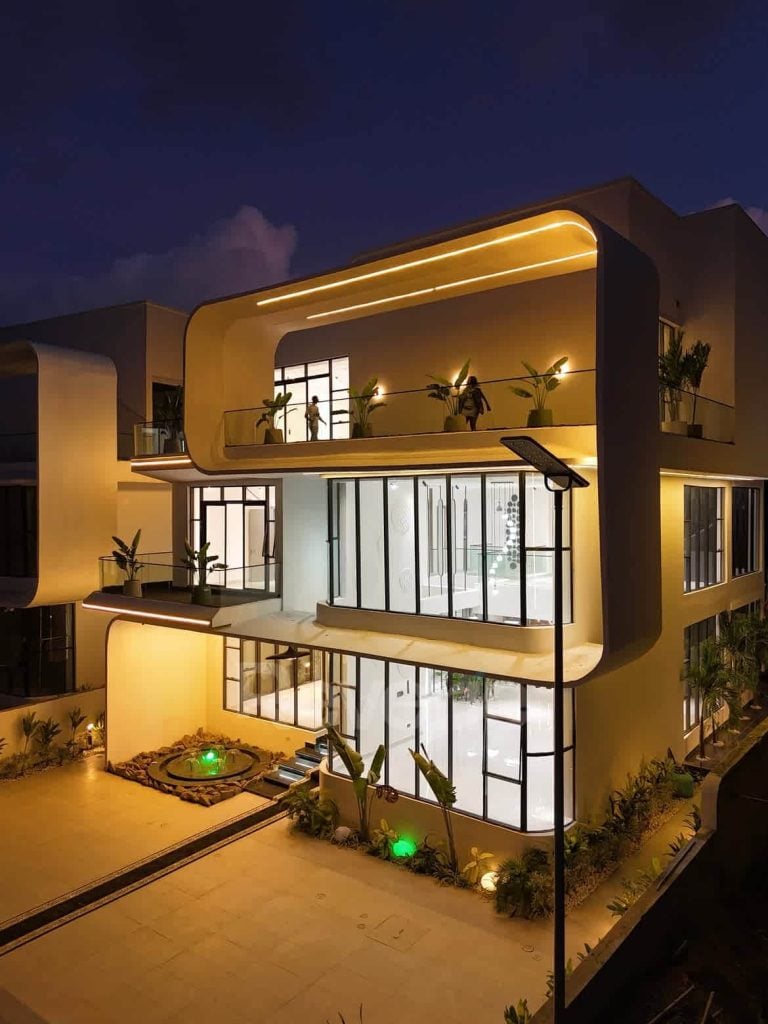 5 Bedroom Waterfront Mansion for Sale in Osapa, Lekki