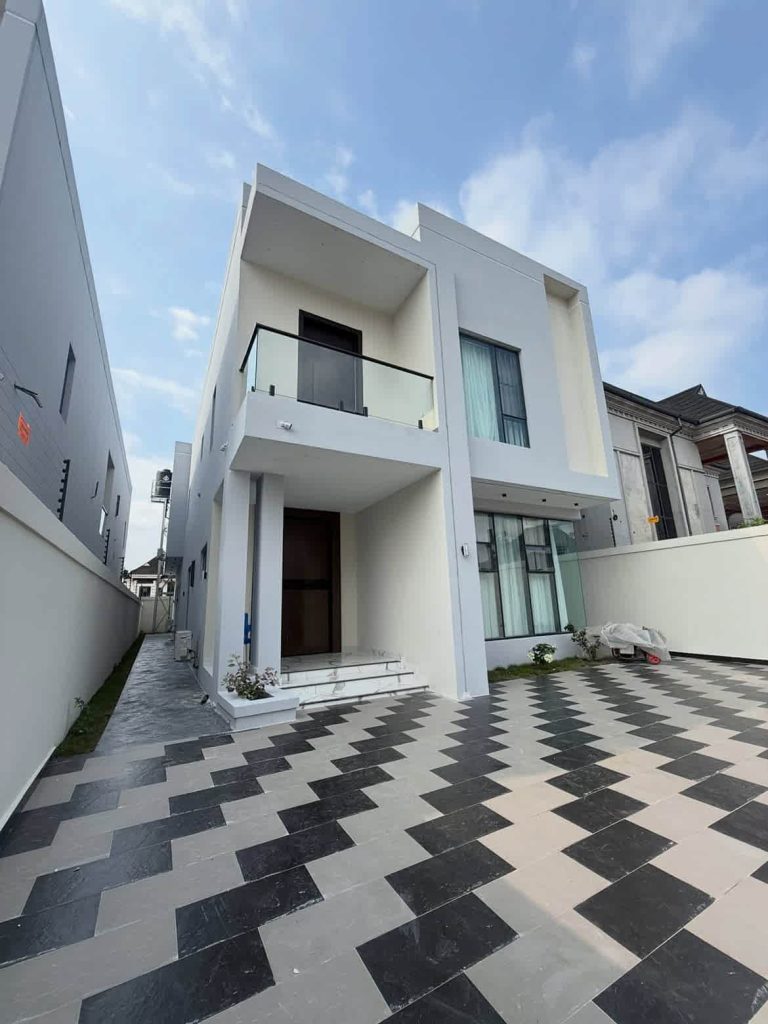 4 Bedroom Smart Duplex for Sale in Gbalajam-Woji, Port Harcourt