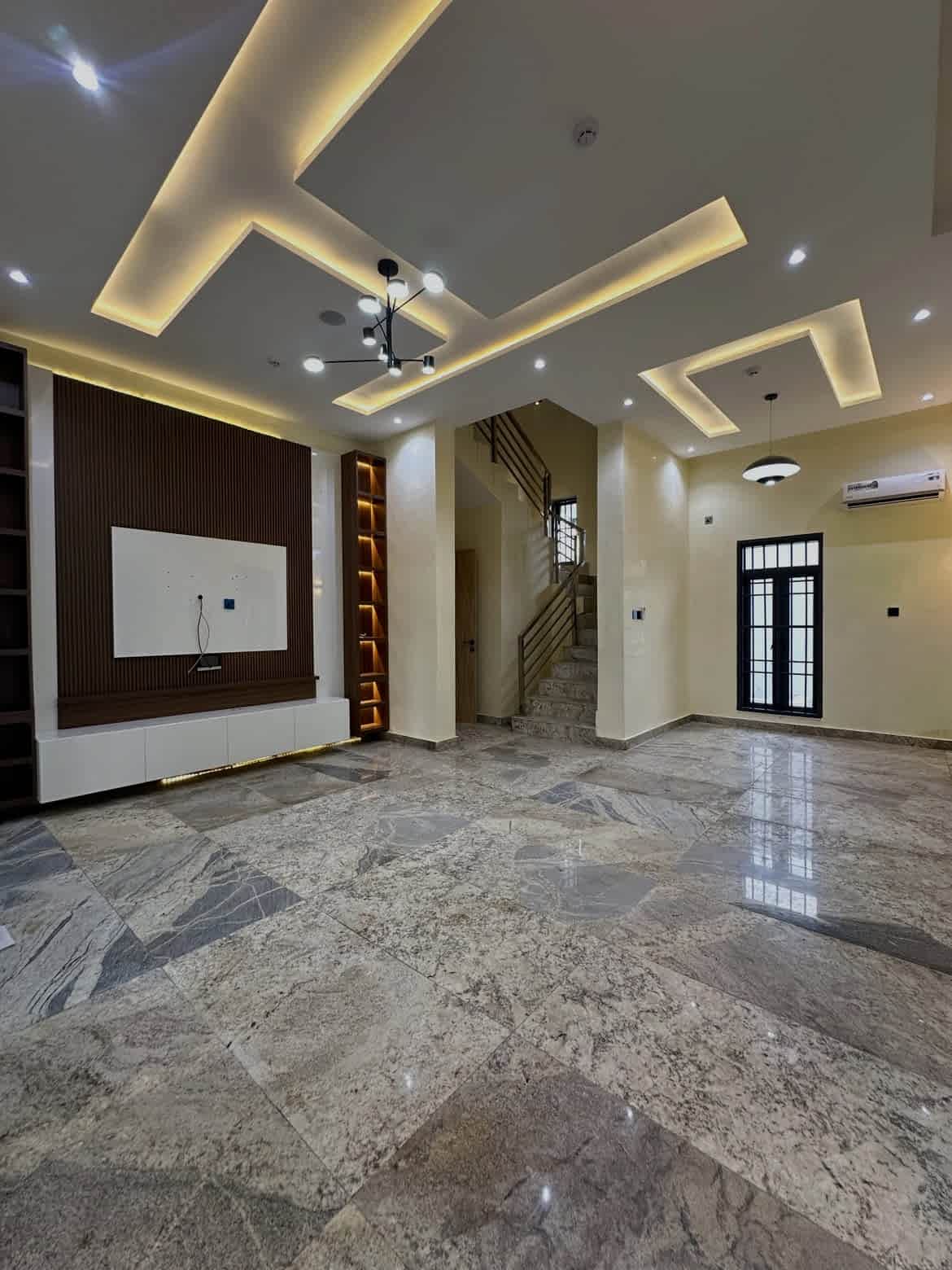 New 4 Bedroom Detached Duplex with Rooftop Balcony in Jahi Abuja | iPropty FOR SALENew 4 Bedroom Detached Duplex 3 Living RoomsAll rooms are en suite with guest toilet 1 optimized