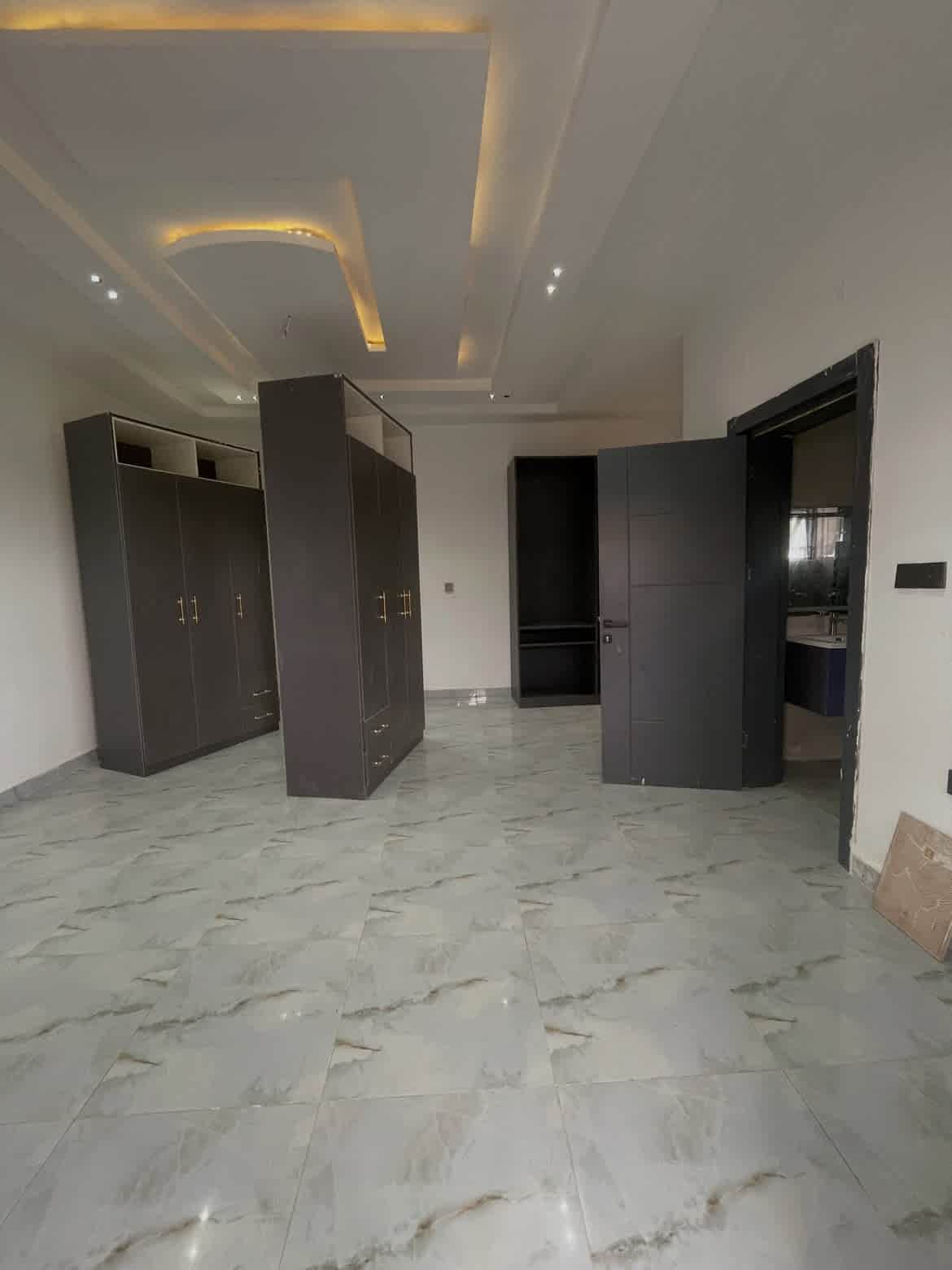 5-Bedroom Semi-Detached Duplex with 1-Room BQ in Idu, Abuja | iPropty For Sale5 Bedroom Semi Detached Duplex1 Room BQPrice 280M NairaLocation IDU Abuja FeaturesGa 5 optimized