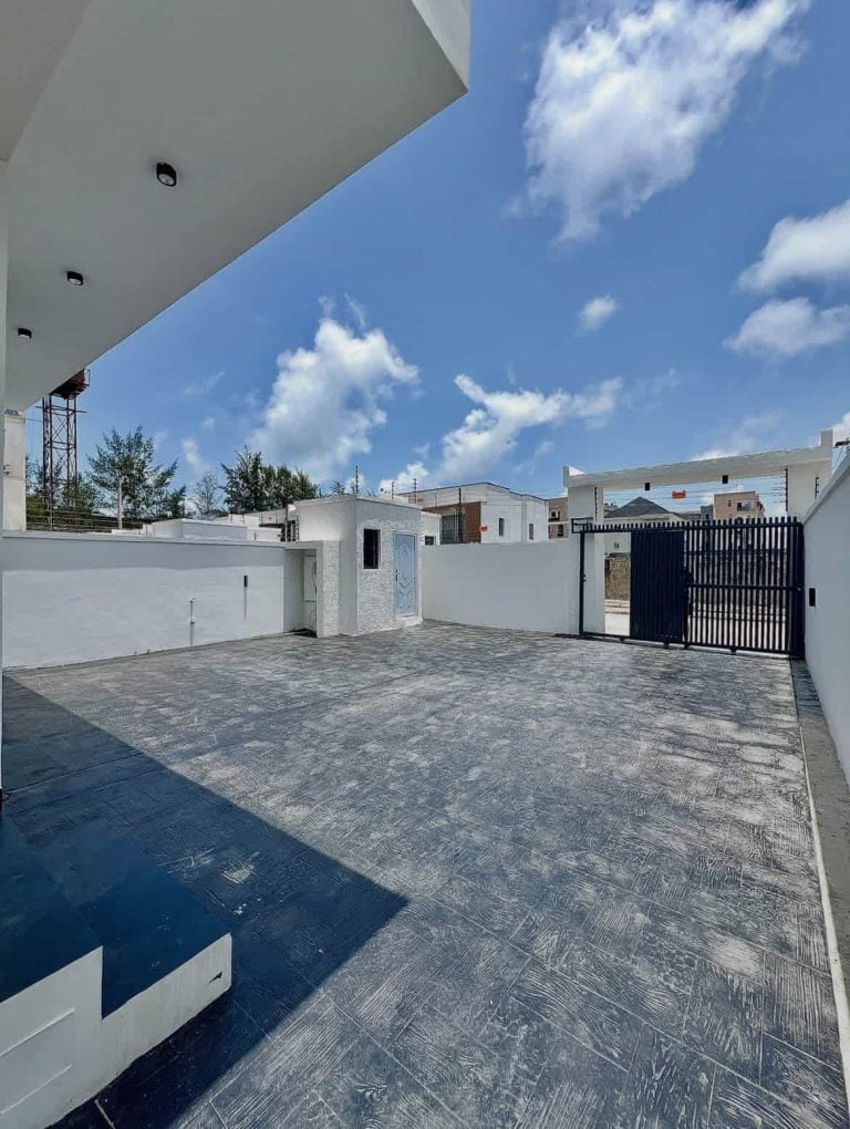 4 Bedroom Fully Detached Home for Sale in Ikota, Lekki Extension