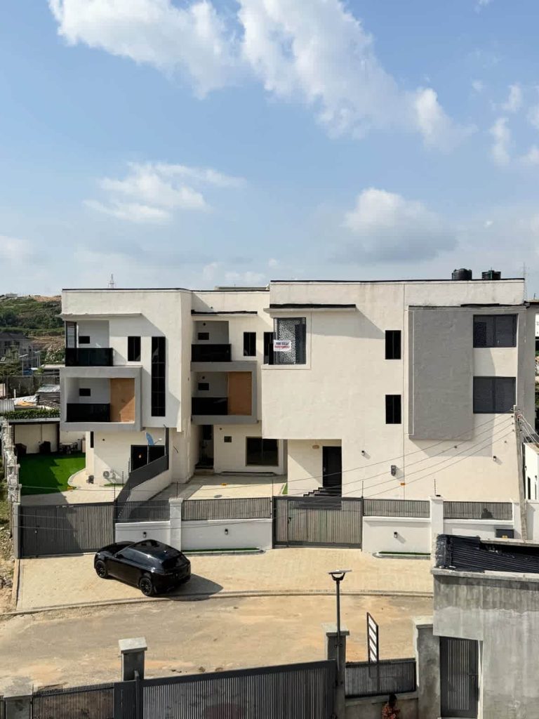 4 Bedroom Terrace Duplex for Sale in Guzape, Abuja